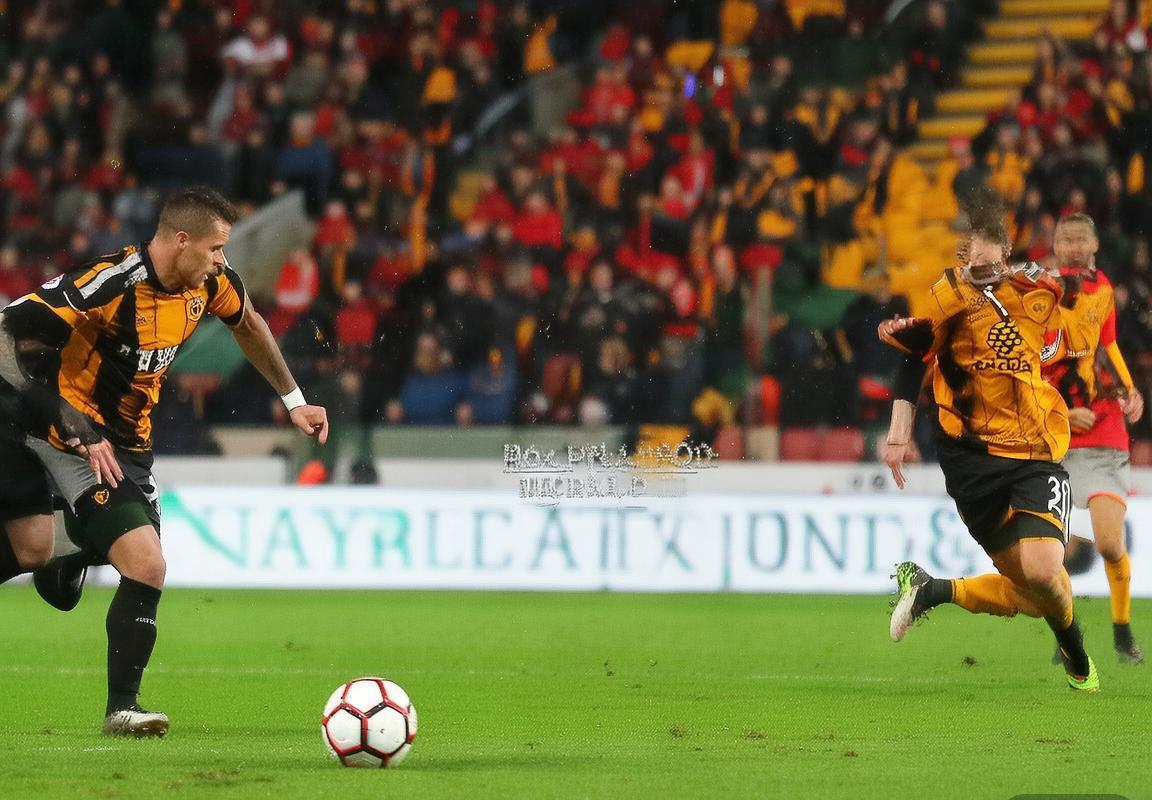 2017赫尔城VS狼队：经典对决战术解析与球星风采(图4)