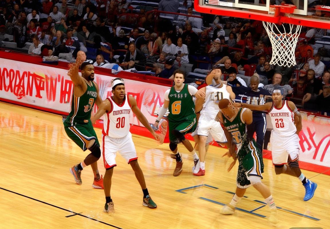 2007年NBA季后赛：火箭爵士巅峰对决回顾